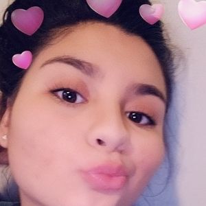 Meet your Posher, Isabella